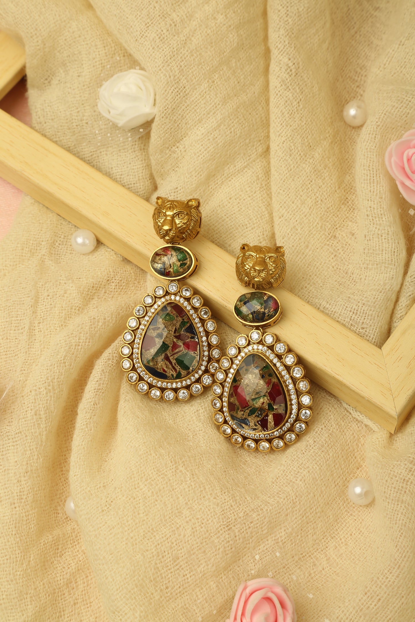 Lion drop earrings