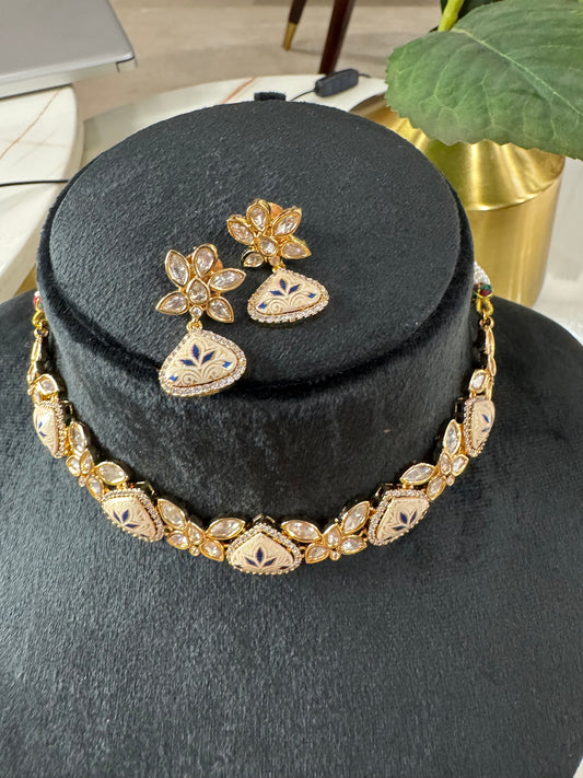 Minimalist meenakari Kundan choker with Earrings